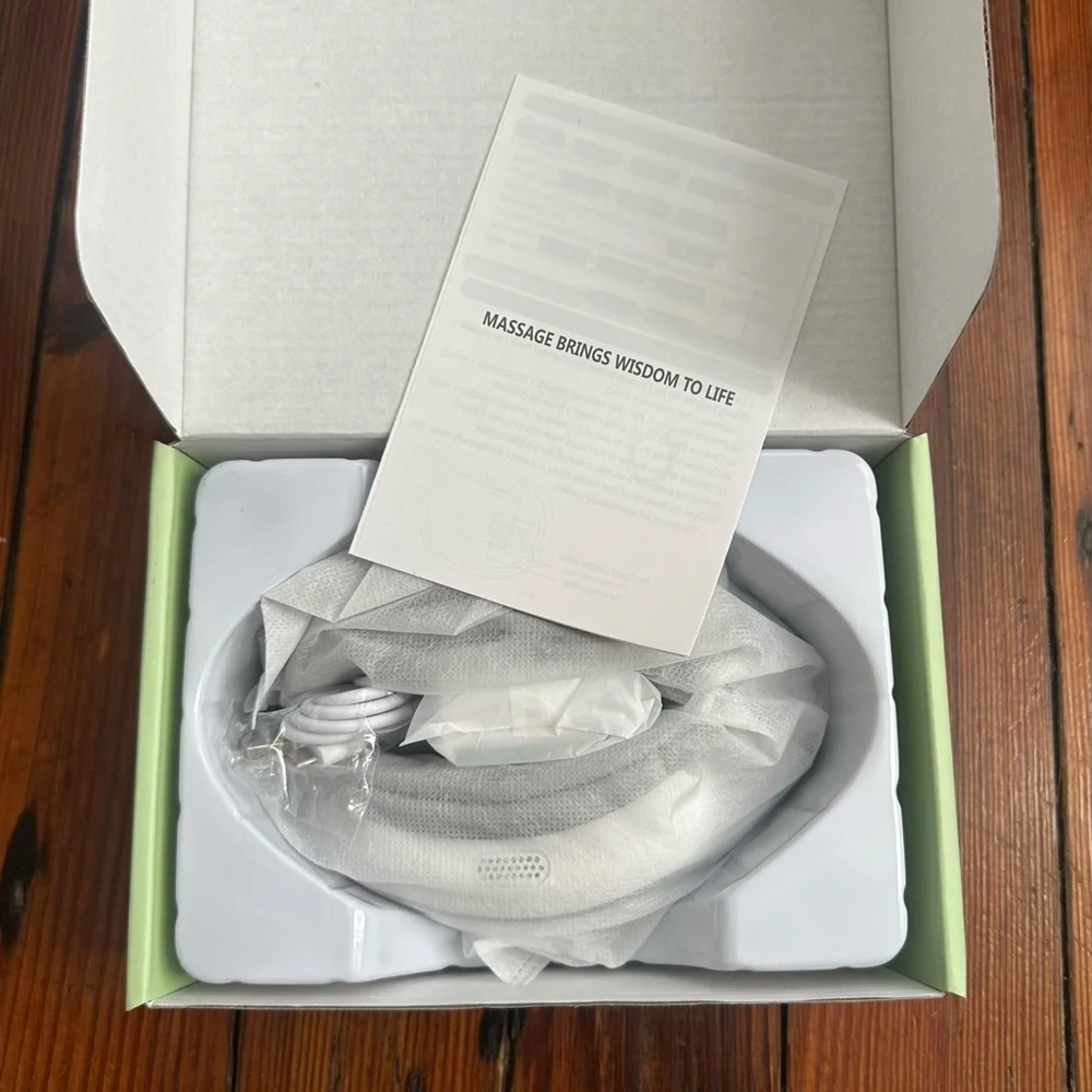 Bengbuey Smart Eye Mask: Massage & Heat w Bluetooth